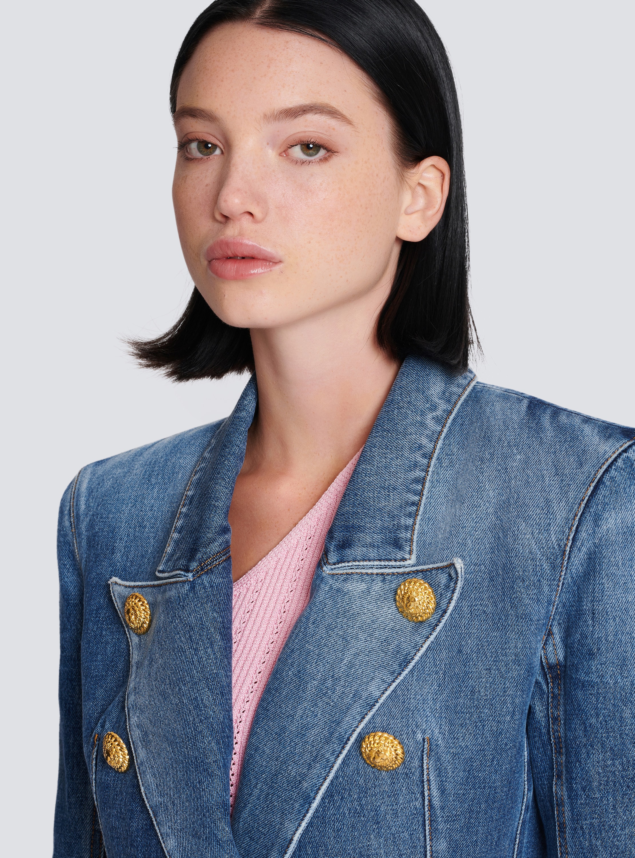 8-button denim jacket