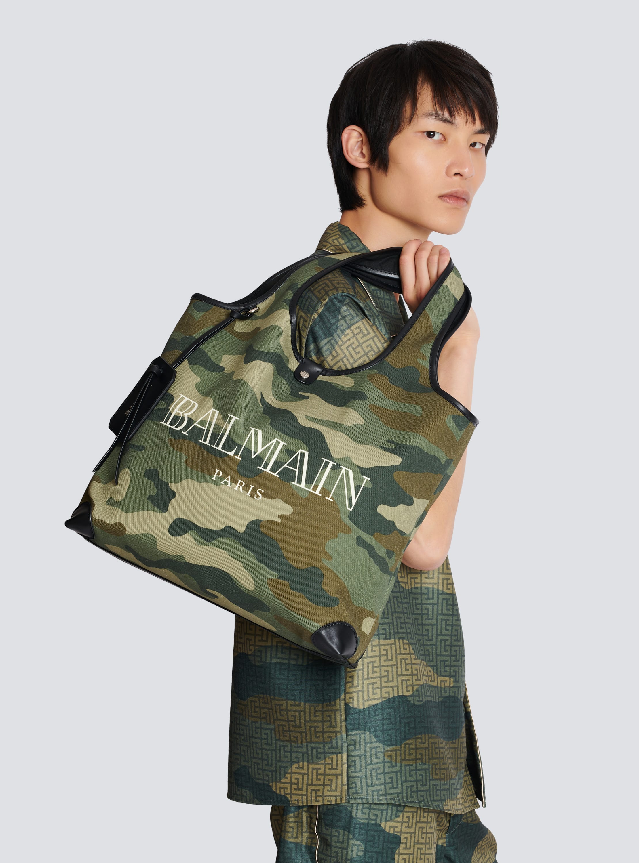 B Army Grocery Bag in Camouflage print canvas Men BALMAIN