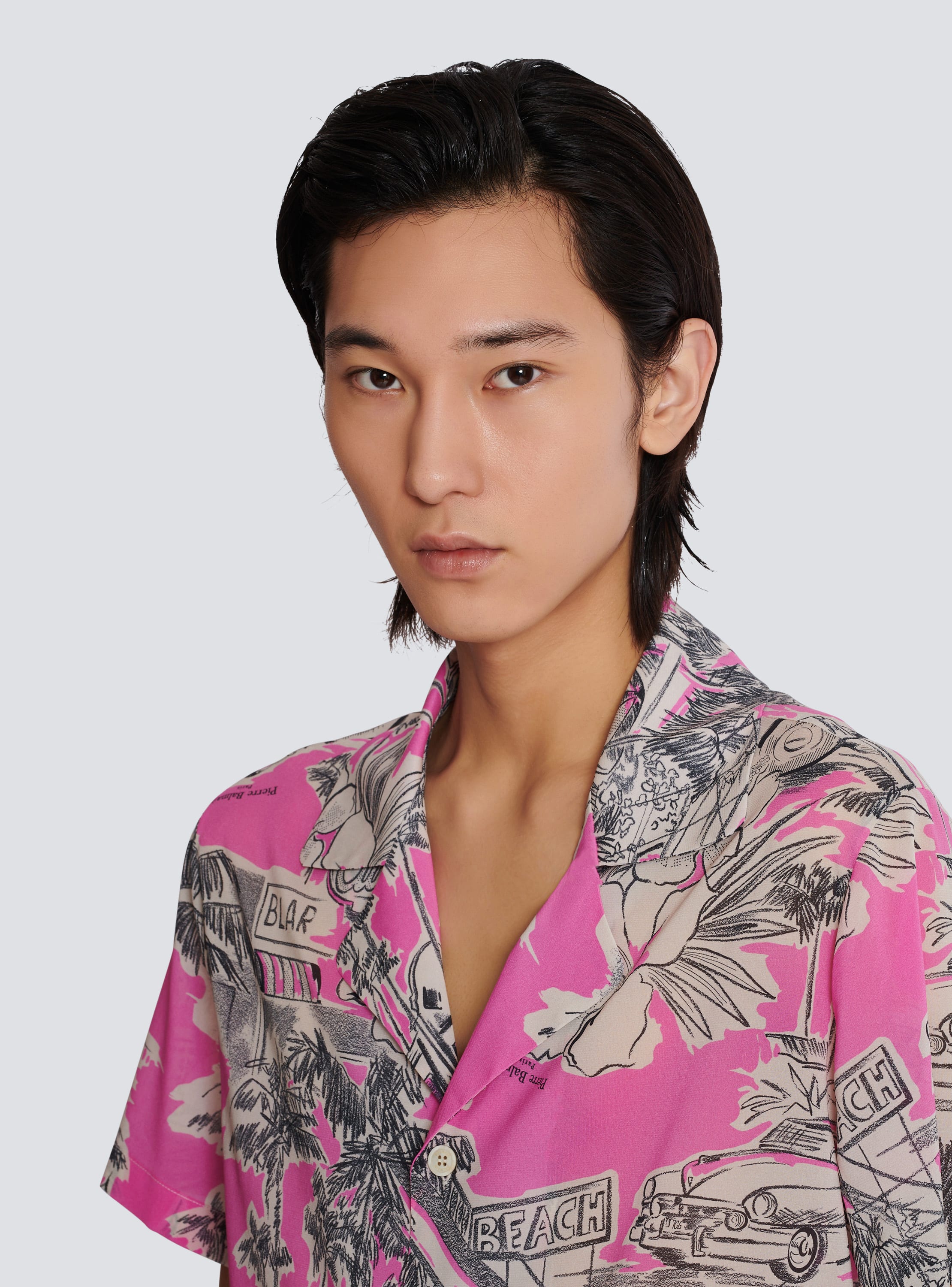 Short-sleeved silk pyjama shirt with Miami print pink - Men | BALMAIN