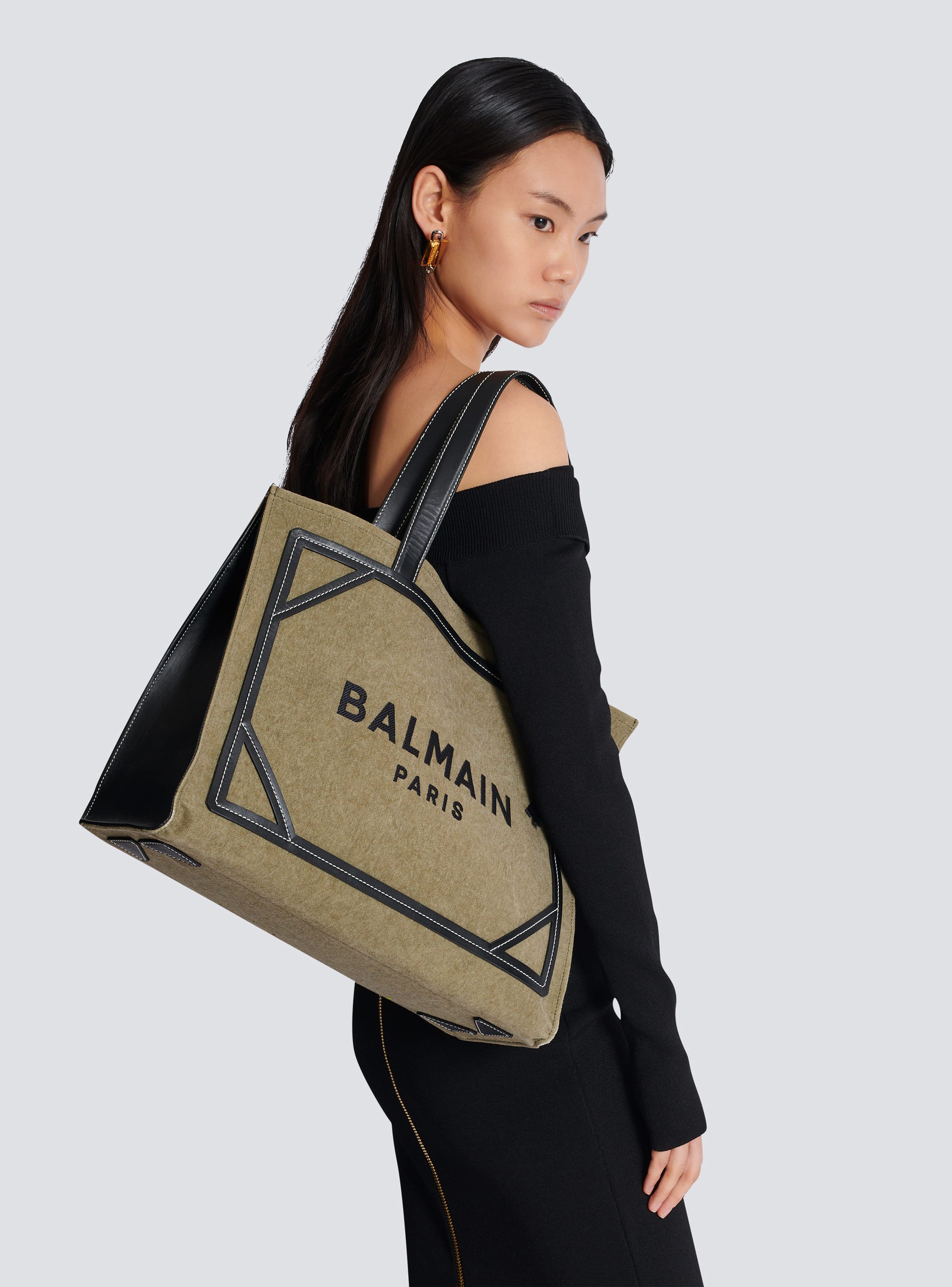 B Army 42 canvas tote bag with leather details