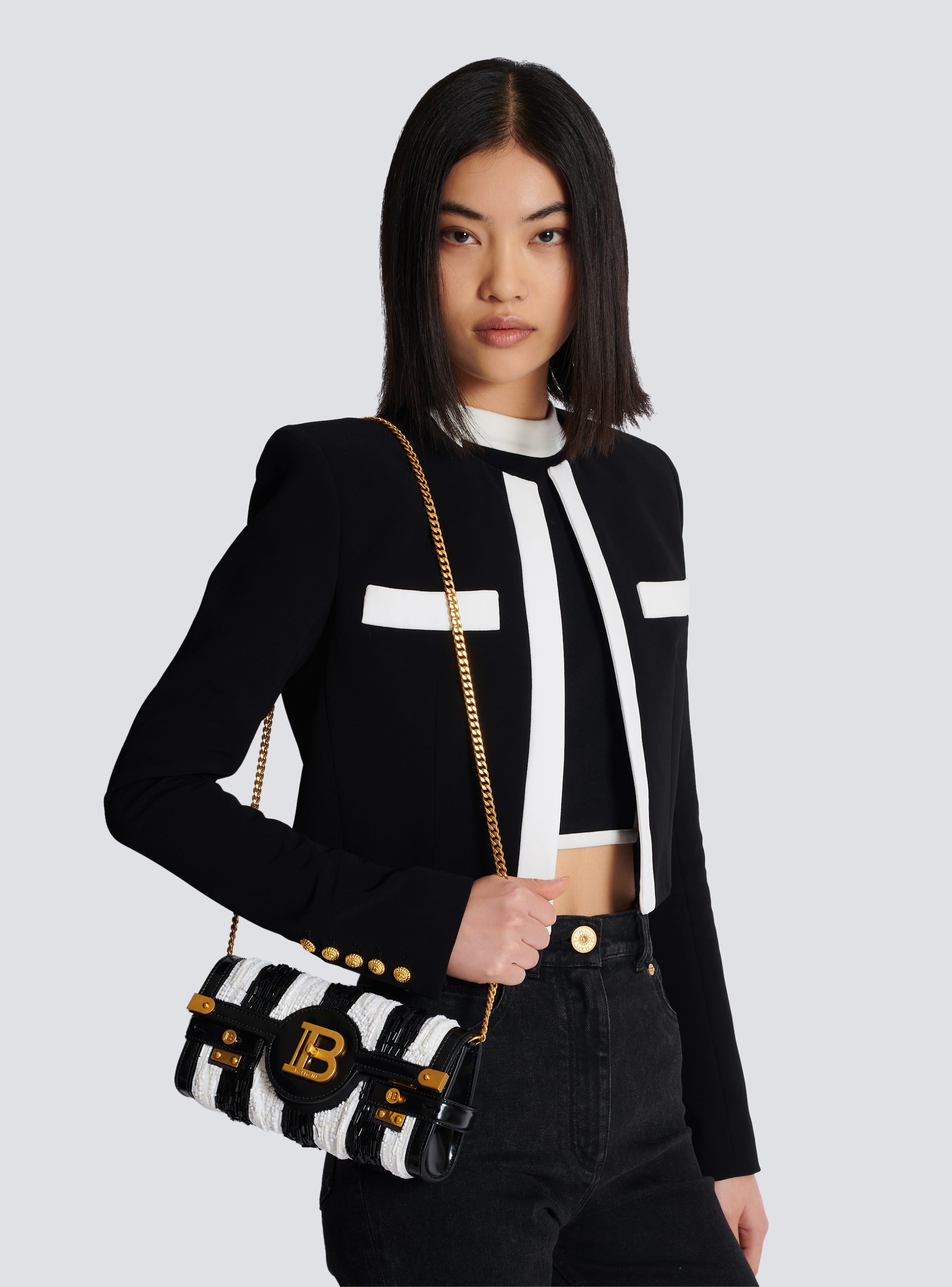 6h限定！クーポン配布中】 BALMAIN バルマン ブラック BLACK クラッチバッグ レディース かわゆく 秋冬2024  DN1LE596LAVE_0PA 【