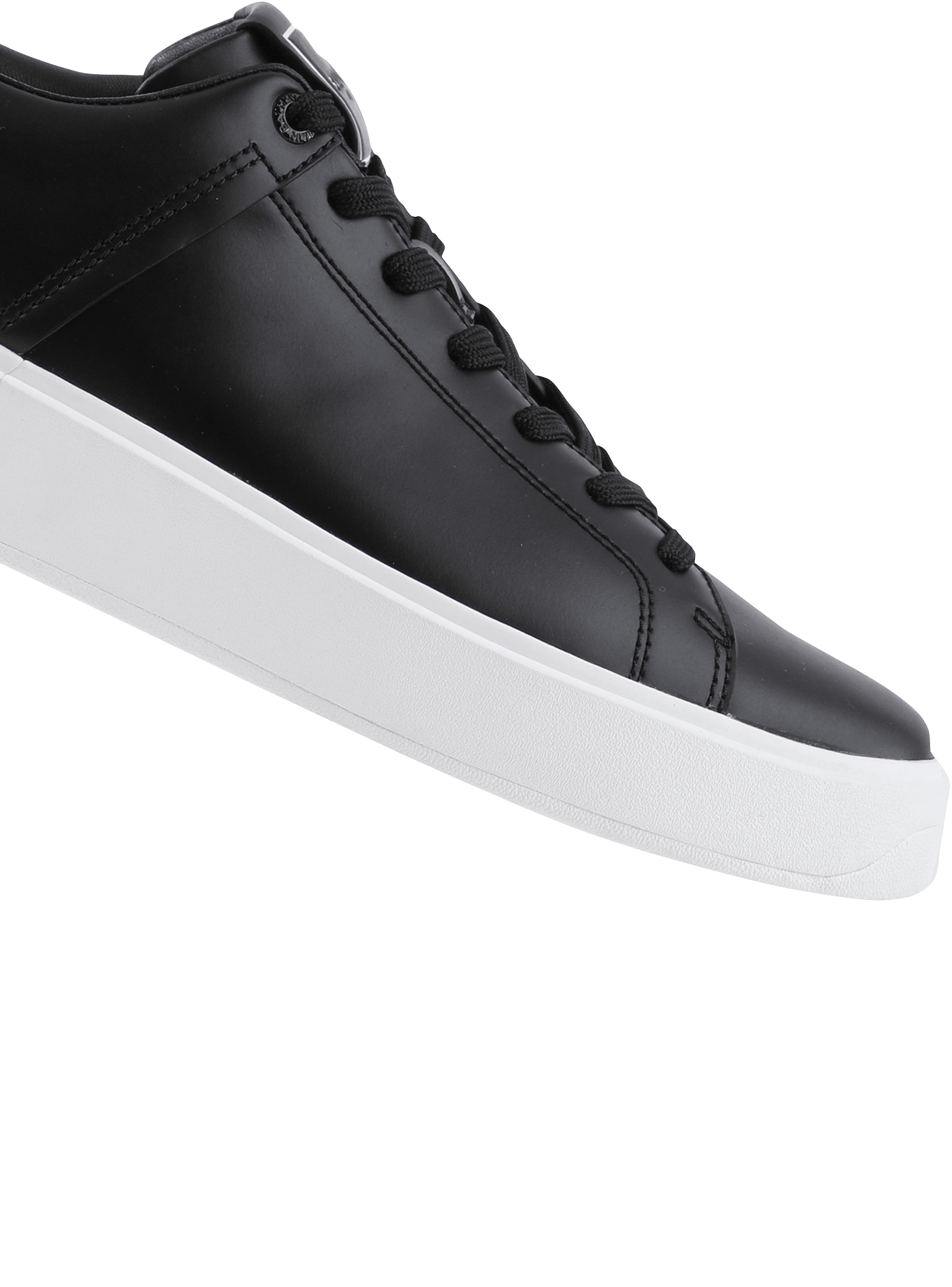 B Court trainers in calfskin