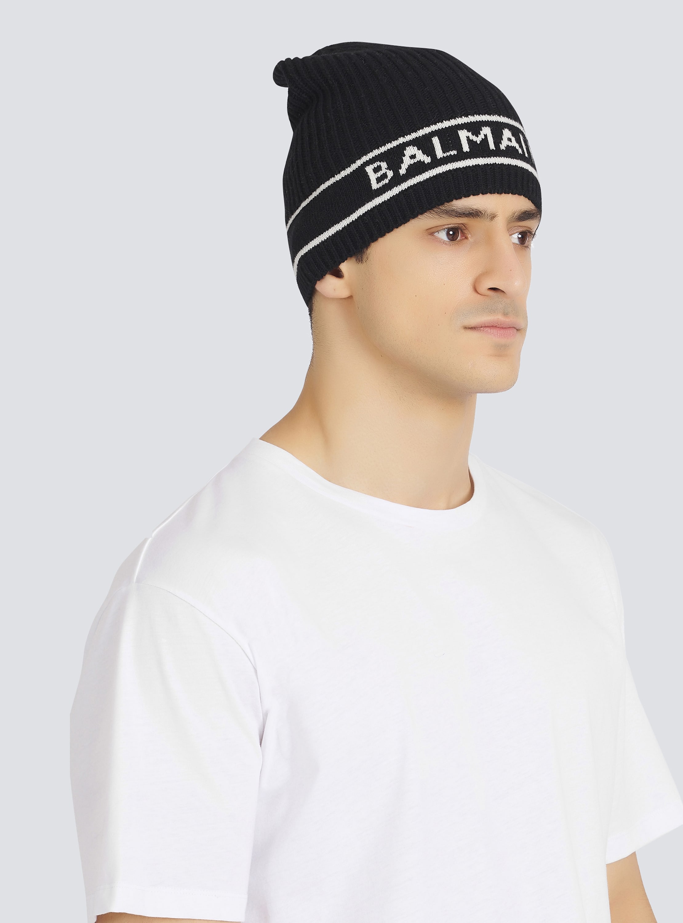 Balmain beanie store