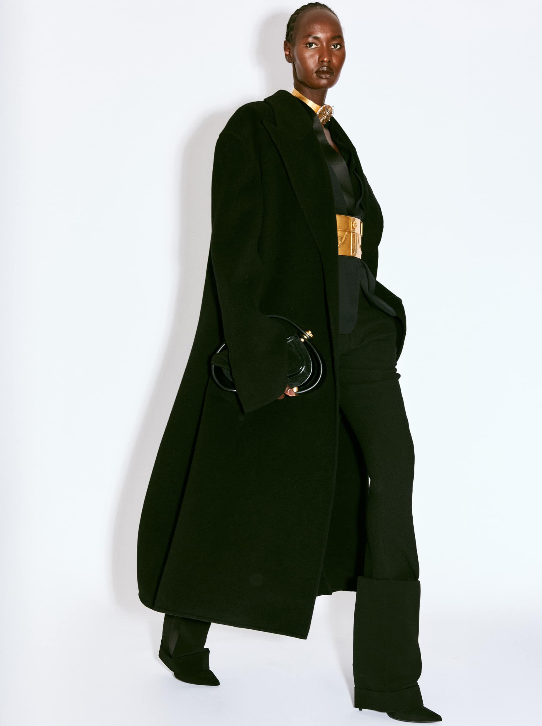 ピエールBALMAIN　リアルラ厶レザー　ダブルチェスターコート